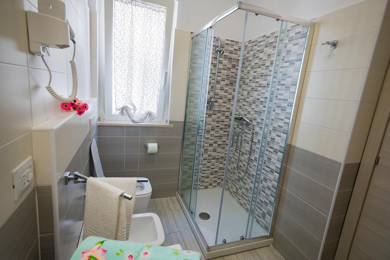 Pineta Del Mare Bed & Breakfast Alba Adriatica Bagian luar foto